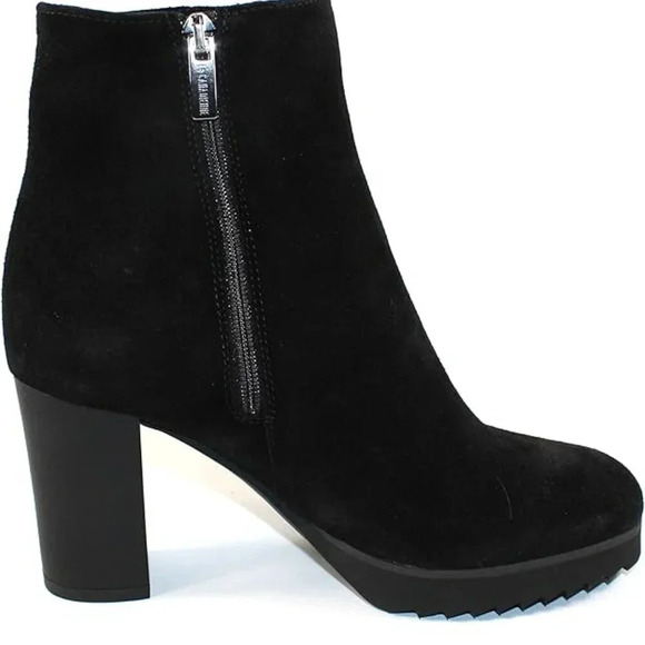 NWOT La Canadienne Women Myranda Waterproof Suede Lug Sole Bootie Size 6.5 Black - Picture 10 of 10